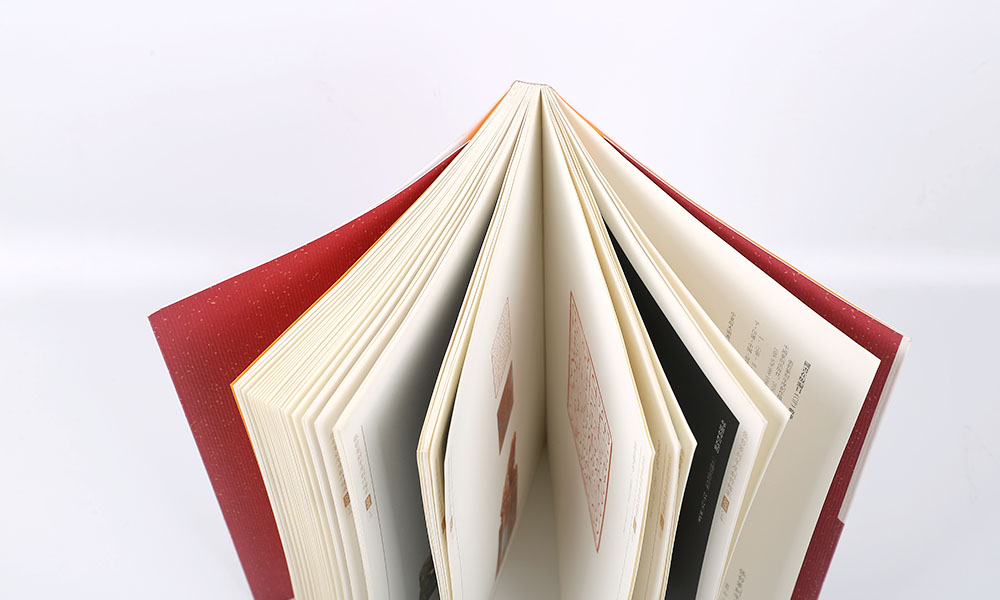 創(chuàng)作檔案畫冊設(shè)計(jì)