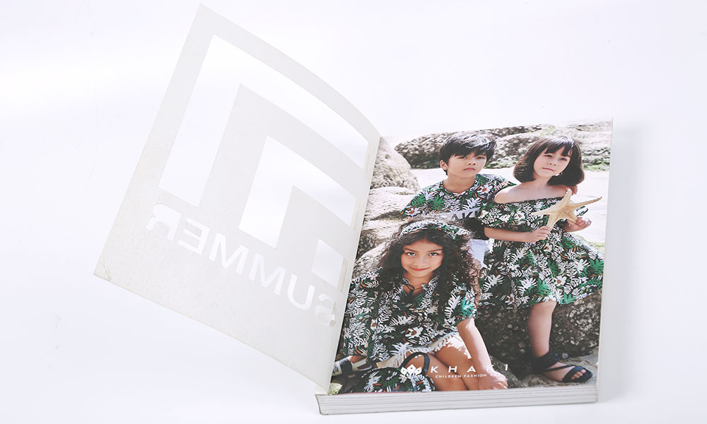 夏天服裝畫冊(cè)設(shè)計(jì) 夏天服裝畫冊(cè)設(shè)計(jì)